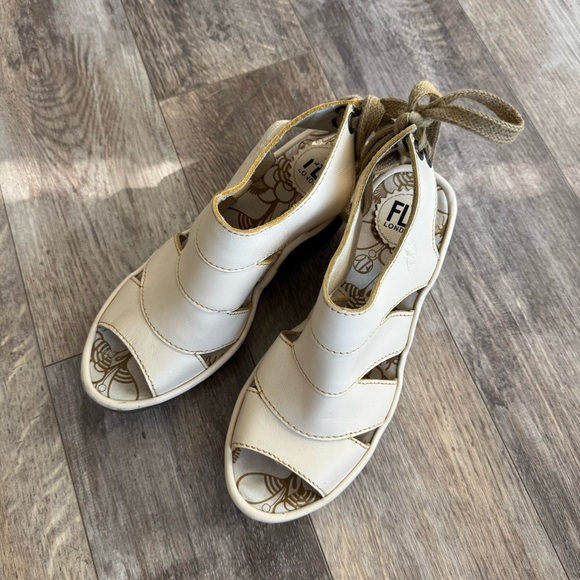 Fly London Yown Cage Elegant Cream Platform Sandals with Tie Heel - Size 37 - Picture 8 of 9